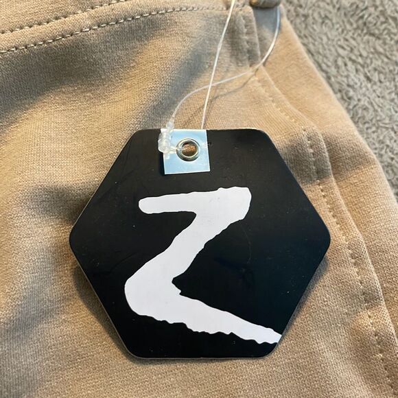 Horze Equinavia Ella Breeches Riding Pants Tan Pull-On Knee Patch Comfortable Wa - Picture 6 of 10